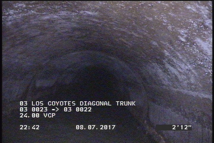 Deposits Attached Grease, 5 %of cross sectional area, from 04 to 08 o'clock, , within 8 inches of joint: YES, Start