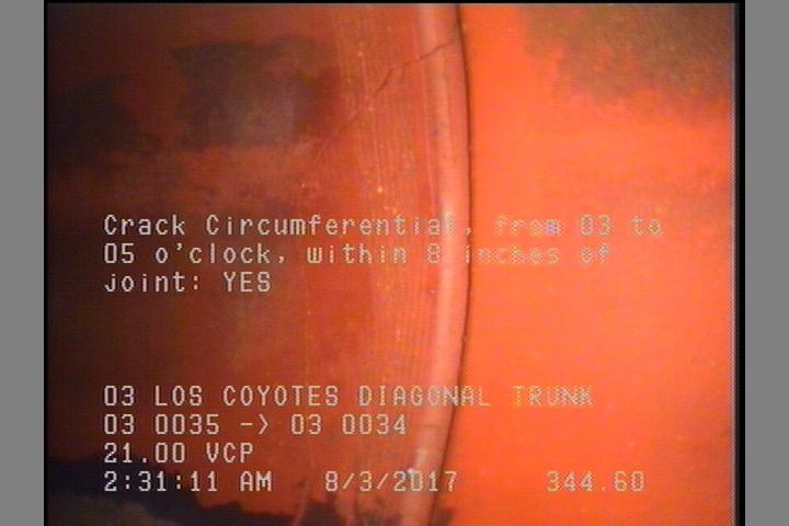 Crack Circumferential, from 03 to 05 o'clock, within 8 inches of joint: YES