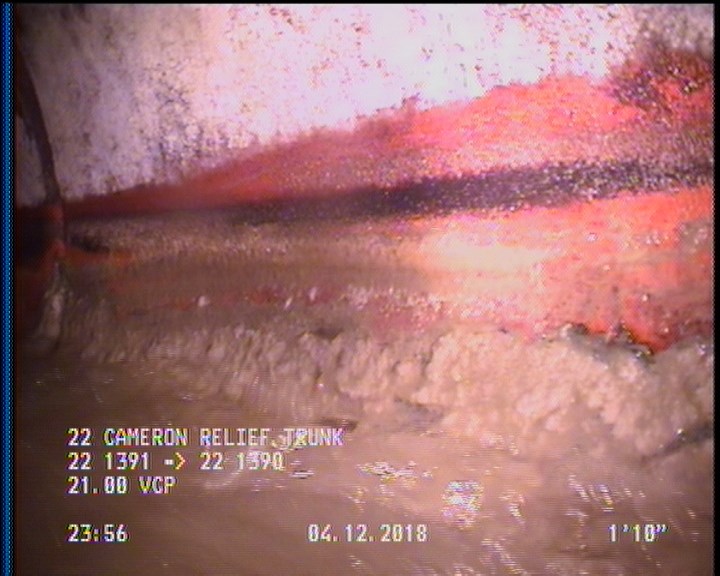 Deposits Attached Grease, 5 %of cross sectional area, from 04 to 08 o'clock, , within 8 inches of joint: YES, Start