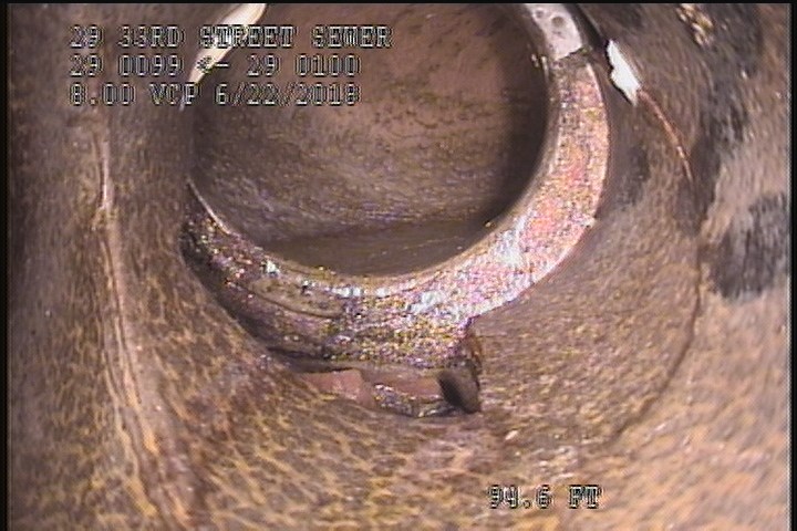 Tap Factory Made Defective, at 02 o'clock, -, within 8 inches of joint: NO, 6" - BROKEN