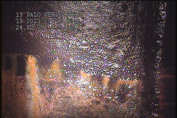Crack Longitudinal, at 02 o'clock, within 8 inches of joint: YES