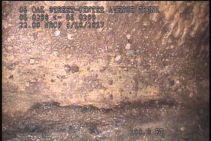 Surface Aggregate Projecting, from 08 to 09 o'clock, within 8 inches of joint: NO - SEVERE AGG