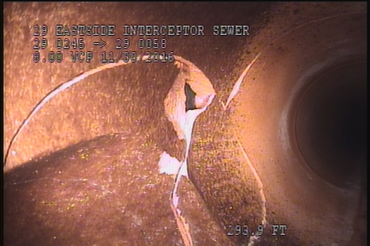 General Photograph - BROKEN, DEFECTIVE CONN
