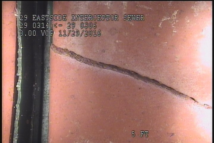 Broken, from 12 to 03 o'clock, within 8 inches of joint: YES