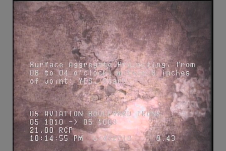 Surface Aggregate Projecting, from 08 to 04 o'clock, within 8 inches of joint: YES, Start