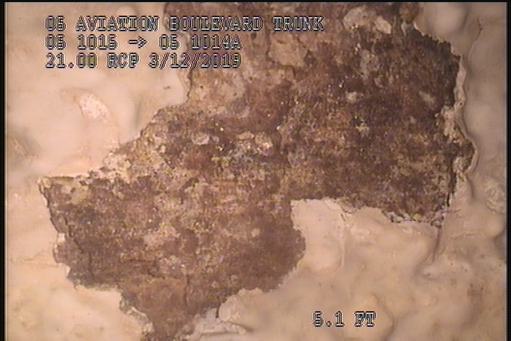 Surface Spalling, from 08 to 04 o'clock, within 8 inches of joint: YES, Start - BLISTERING PEELING CONCRETE