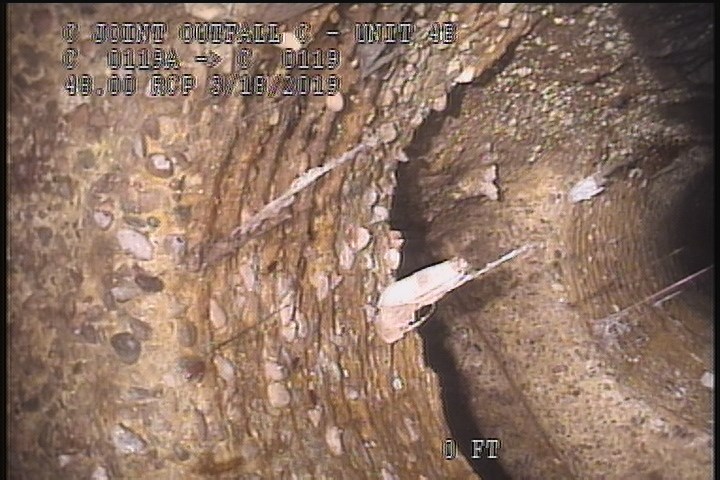 Surface Aggregate Missing, from 08 to 04 o'clock, within 8 inches of joint: YES, Start - SEVERE AGG