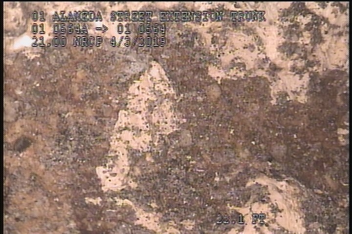 Surface Aggregate Visible, from 08 to 10 o'clock, within 8 inches of joint: NO - SEVERE AGG