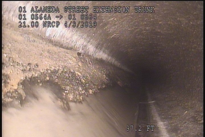 Deposits Settled Other, 5 %of cross sectional area, from 05 to 07 o'clock, , within 8 inches of joint: YES, Start - SLUDGE