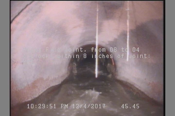 Roots Fine Joint, from 08 to 04 o'clock, within 8 inches of joint: YES