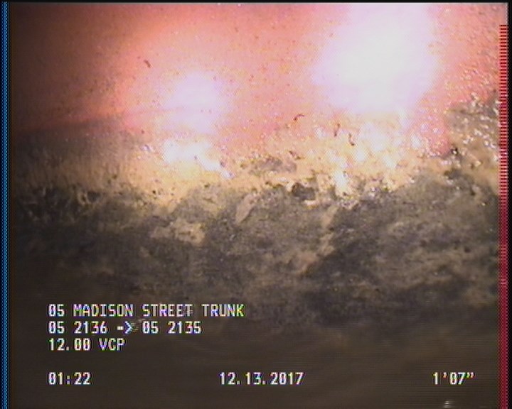 Deposits Attached Grease, 5 %of cross sectional area, from 04 to 08 o'clock, , within 8 inches of joint: YES, Start