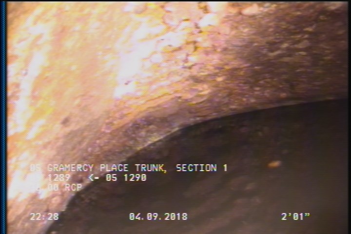 Survey Abandoned - VIEW OF THE U/S SIPHON FROM D/S MH
