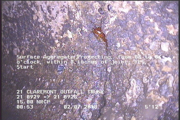 Surface Aggregate Projecting, from 08 to 04 o'clock, within 8 inches of joint: YES, Start