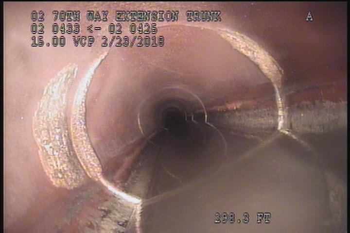 Deposits Attached Encrustation, 10 %of cross sectional area, from 08 to 04 o'clock, , within 8 inches of joint: YES