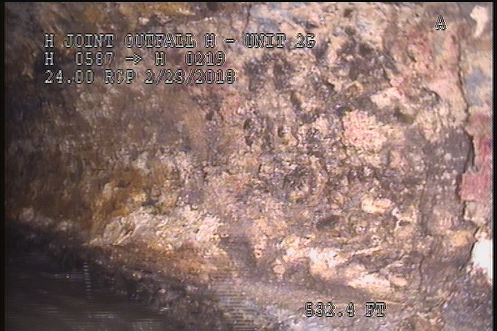 Surface Aggregate Visible, from 02 to 04 o'clock, within 8 inches of joint: NO