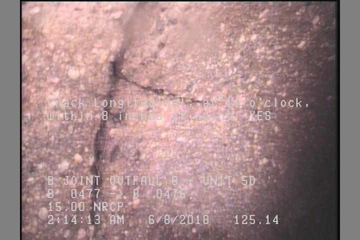 Crack Longitudinal, at 11 o'clock, within 8 inches of joint: YES