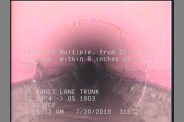 Fracture Multiple, from 01 to 09 o'clock, within 8 inches of joint: YES