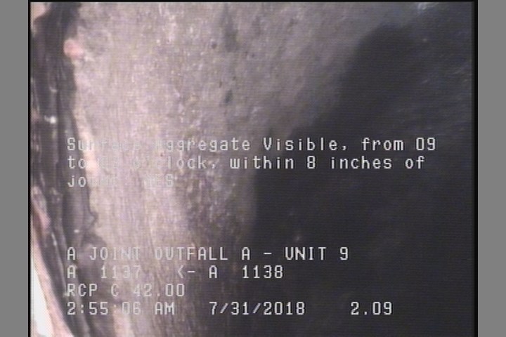 Surface Aggregate Visible, from 09 to 03 o'clock, within 8 inches of joint: YES