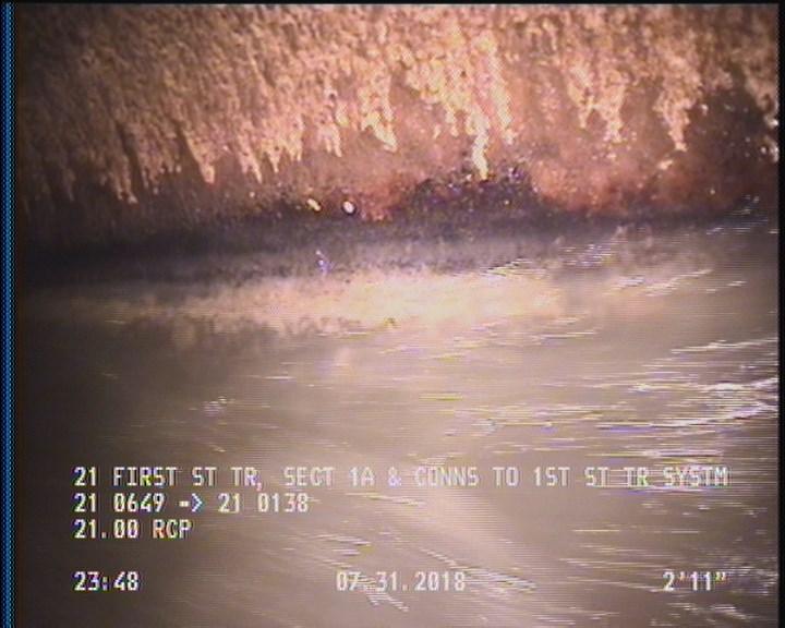 Deposits Attached Grease, 5 %of cross sectional area, from 04 to 08 o'clock, , within 8 inches of joint: YES, Start