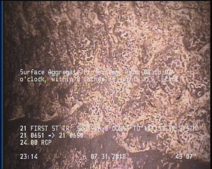 Surface Aggregate Projecting, from 08 to 04 o'clock, within 8 inches of joint: YES, Start