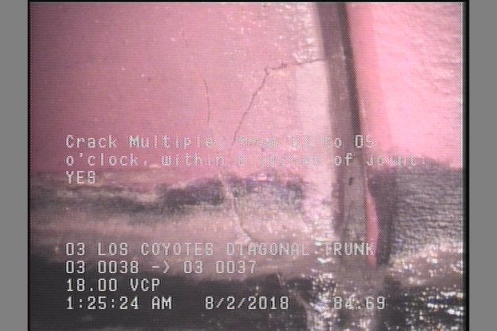 Crack Multiple, from 03 to 05 o'clock, within 8 inches of joint: YES