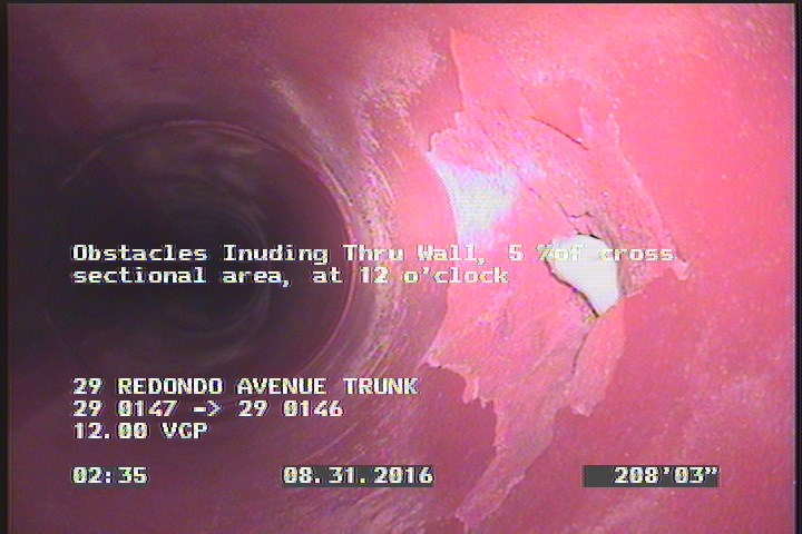 Obstacles Inuding Thru Wall, 5 %of cross sectional area, at 12 o'clock