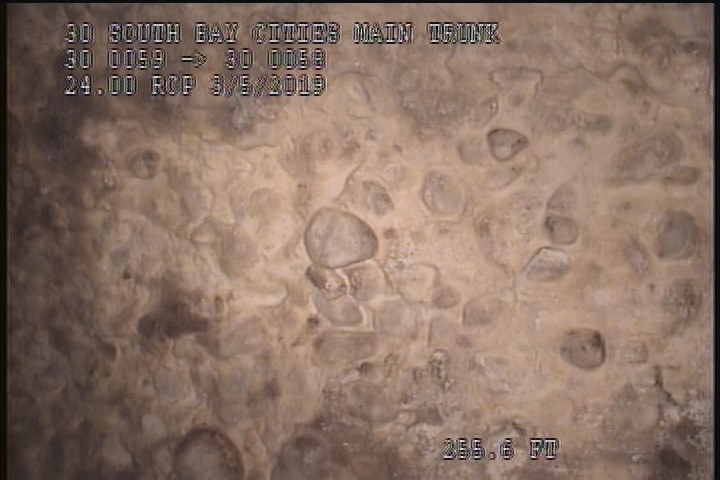 Surface Aggregate Missing, from 08 to 04 o'clock, within 8 inches of joint: NO - SEVERE AGG UNDER MAG COAT