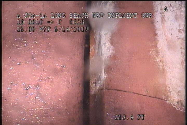 Crack Circumferential, from 12 to 02 o'clock, within 8 inches of joint: YES
