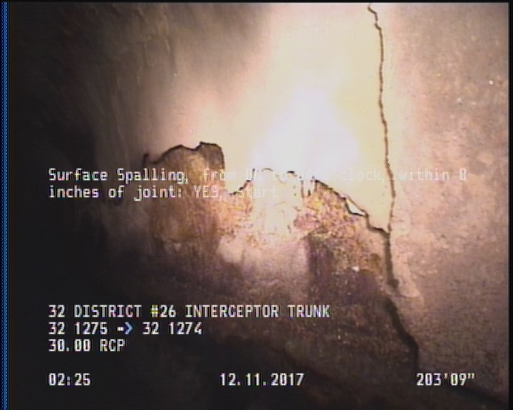 Surface Spalling, from 08 to 04 o'clock, within 8 inches of joint: YES, Start