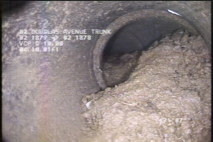 Tap Factory Made Defective, at 02 o'clock, -, within 8 inches of joint: NO, 6" - 65% FULL