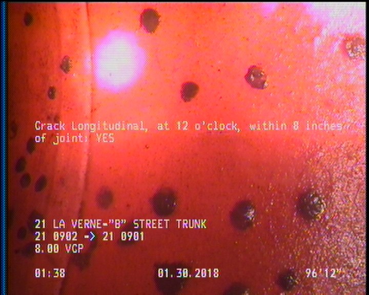 Crack Longitudinal, at 12 o'clock, within 8 inches of joint: YES