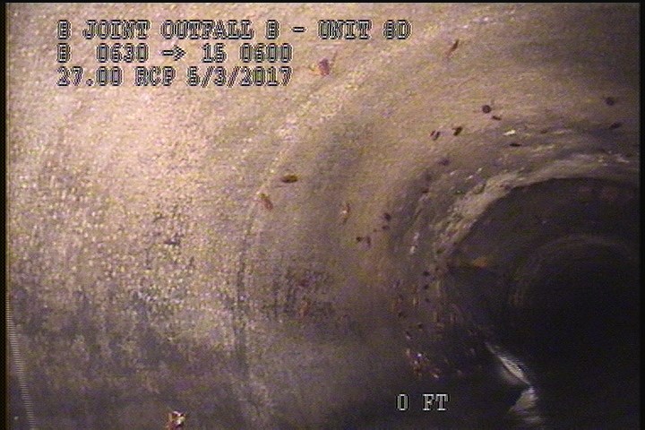 Surface Spalling, from 08 to 04 o'clock, within 8 inches of joint: YES, Start - FLAKING CONCRETE