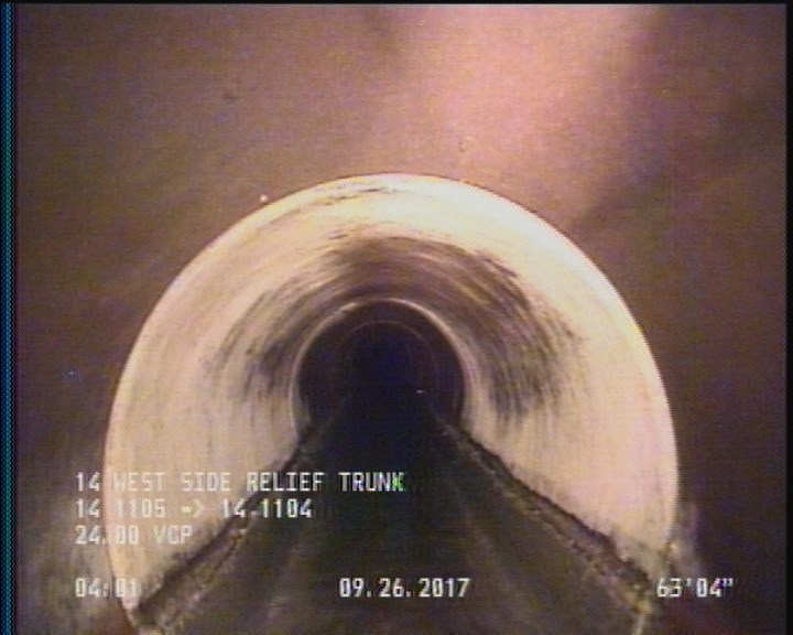 Deposits Attached Encrustation, 5 %of cross sectional area, from 09 to 03 o'clock, , within 8 inches of joint: YES, Start