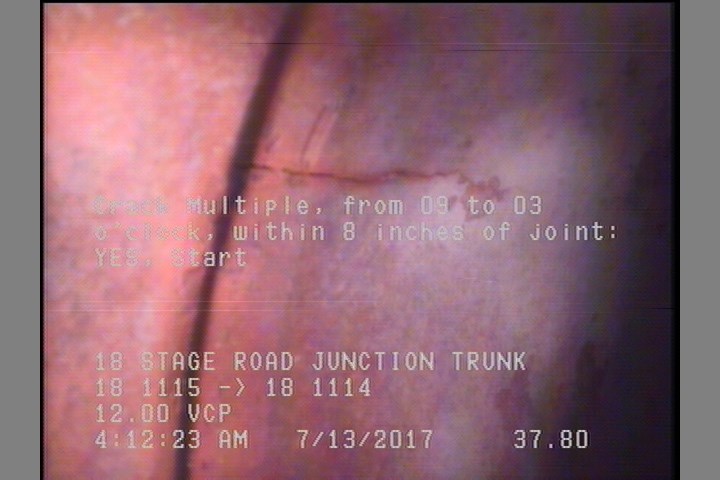 Crack Multiple, from 09 to 03 o'clock, within 8 inches of joint: YES, Start