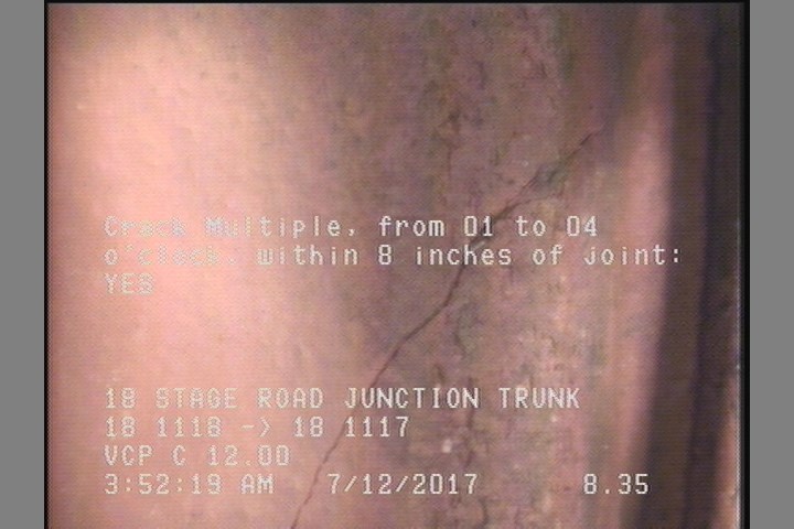 Crack Multiple, from 01 to 04 o'clock, within 8 inches of joint: YES