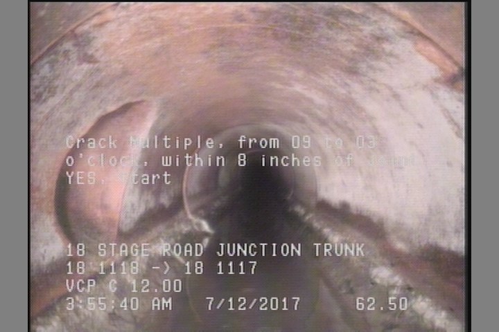 Crack Multiple, from 09 to 03 o'clock, within 8 inches of joint: YES, Start
