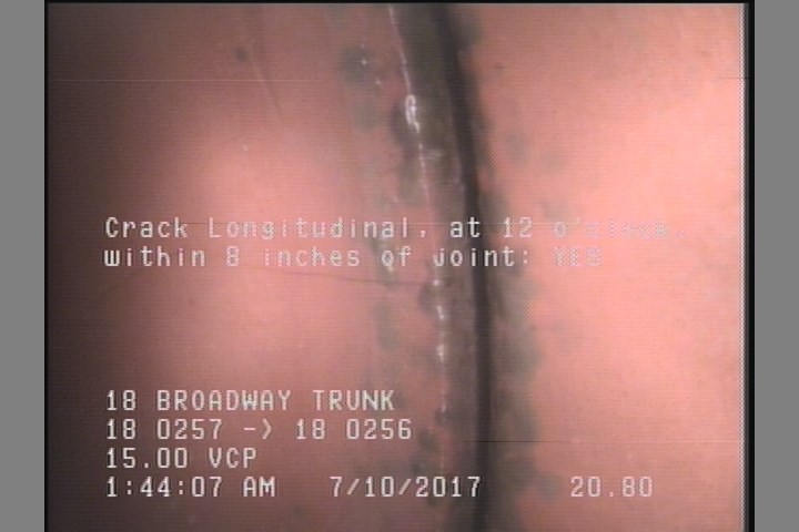 Crack Longitudinal, at 12 o'clock, within 8 inches of joint: YES