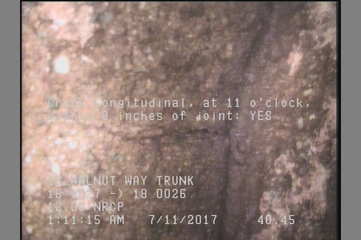 Crack Longitudinal, at 11 o'clock, within 8 inches of joint: YES