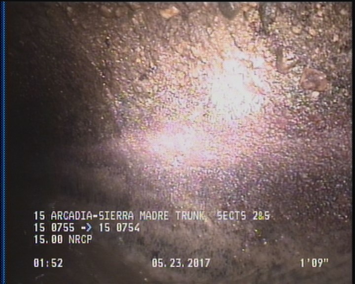 Deposits Attached Grease, 5 %of cross sectional area, from 03 to 09 o'clock, , within 8 inches of joint: YES, Start