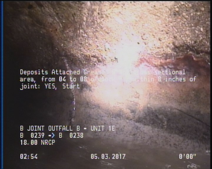 Deposits Attached Grease, 5 %of cross sectional area, from 04 to 08 o'clock, , within 8 inches of joint: YES, Start
