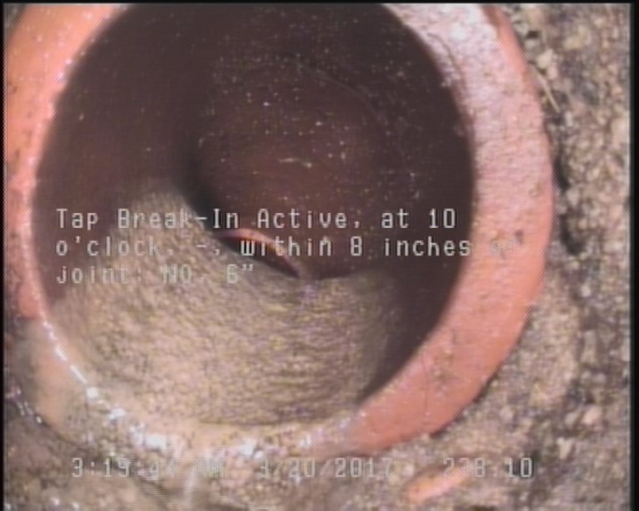 Tap Break-In Active, at 10 o'clock, -, within 8 inches of joint: NO, 6"