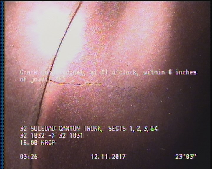 Crack Longitudinal, at 11 o'clock, within 8 inches of joint: YES