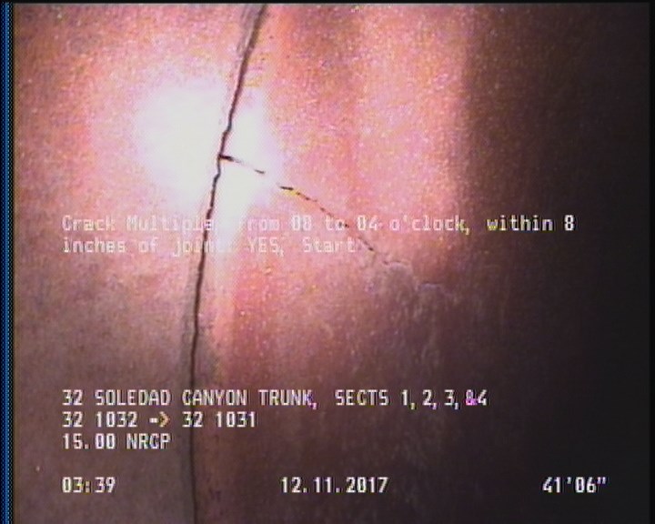 Crack Multiple, from 08 to 04 o'clock, within 8 inches of joint: YES, Start
