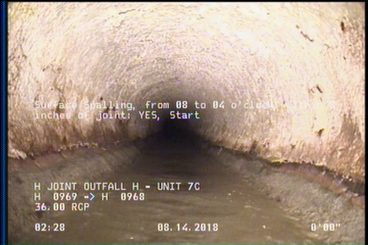 Surface Spalling, from 08 to 04 o'clock, within 8 inches of joint: YES, Start