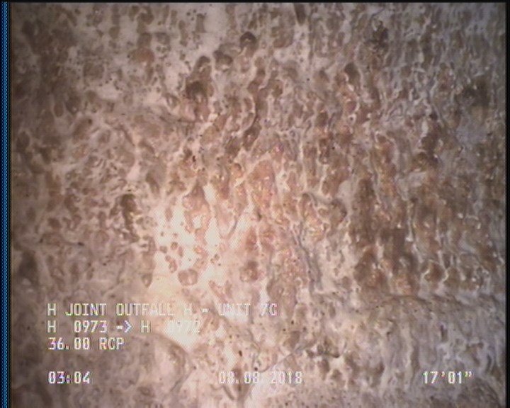 Surface Aggregate Projecting, from 08 to 04 o'clock, within 8 inches of joint: YES, Start