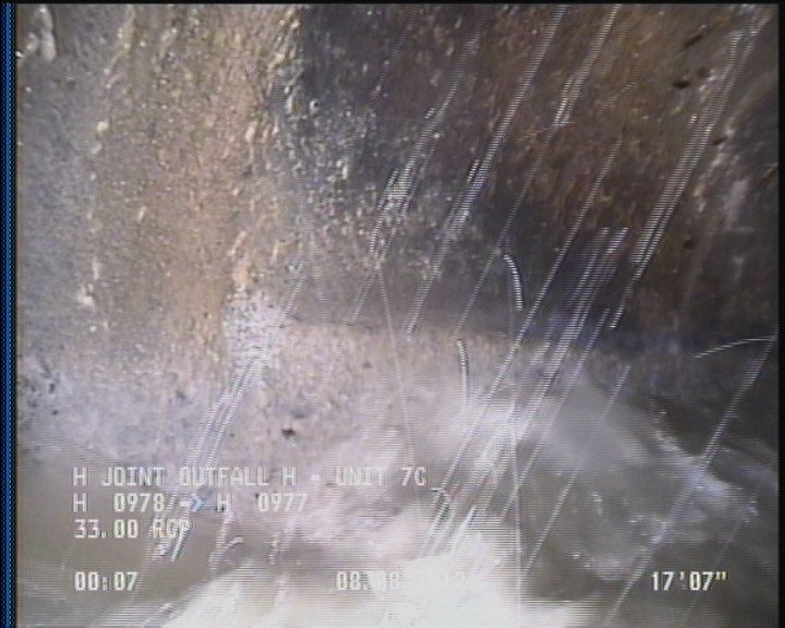 Deposits Attached Grease, 5 %of cross sectional area, from 04 to 08 o'clock, , within 8 inches of joint: YES, Start