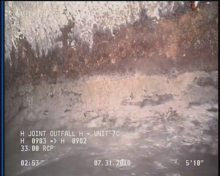 Deposits Attached Grease, 5 %of cross sectional area, from 04 to 08 o'clock, , within 8 inches of joint: YES, Start