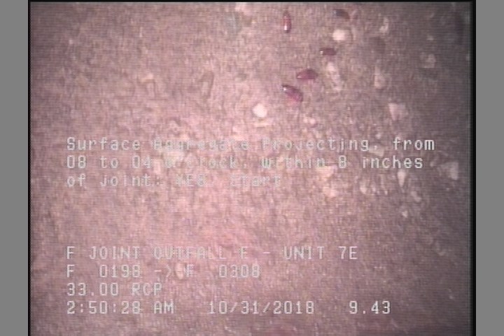 Surface Aggregate Projecting, from 08 to 04 o'clock, within 8 inches of joint: YES, Start