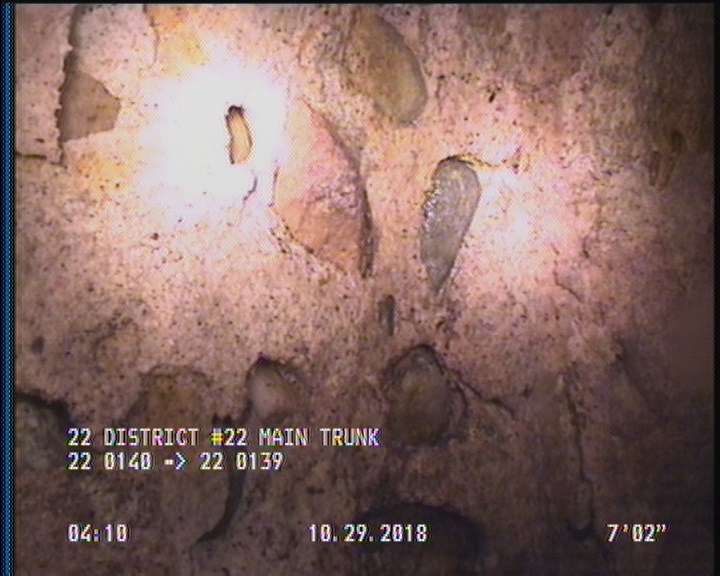 Surface Aggregate Projecting, from 08 to 04 o'clock, within 8 inches of joint: YES, Start