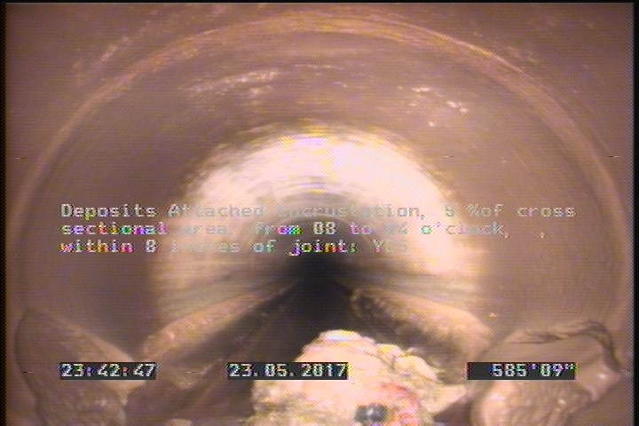 Deposits Attached Encrustation, 5 %of cross sectional area, from 08 to 04 o'clock, , within 8 inches of joint: YES